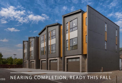 Photo of 115 SW Industrial Way, Bend, OR 97702 (MLS # 220228420)
