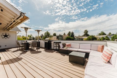 Tiny photo for 20795 Arago Circle, Bend, OR 97703 (MLS # 220219869)