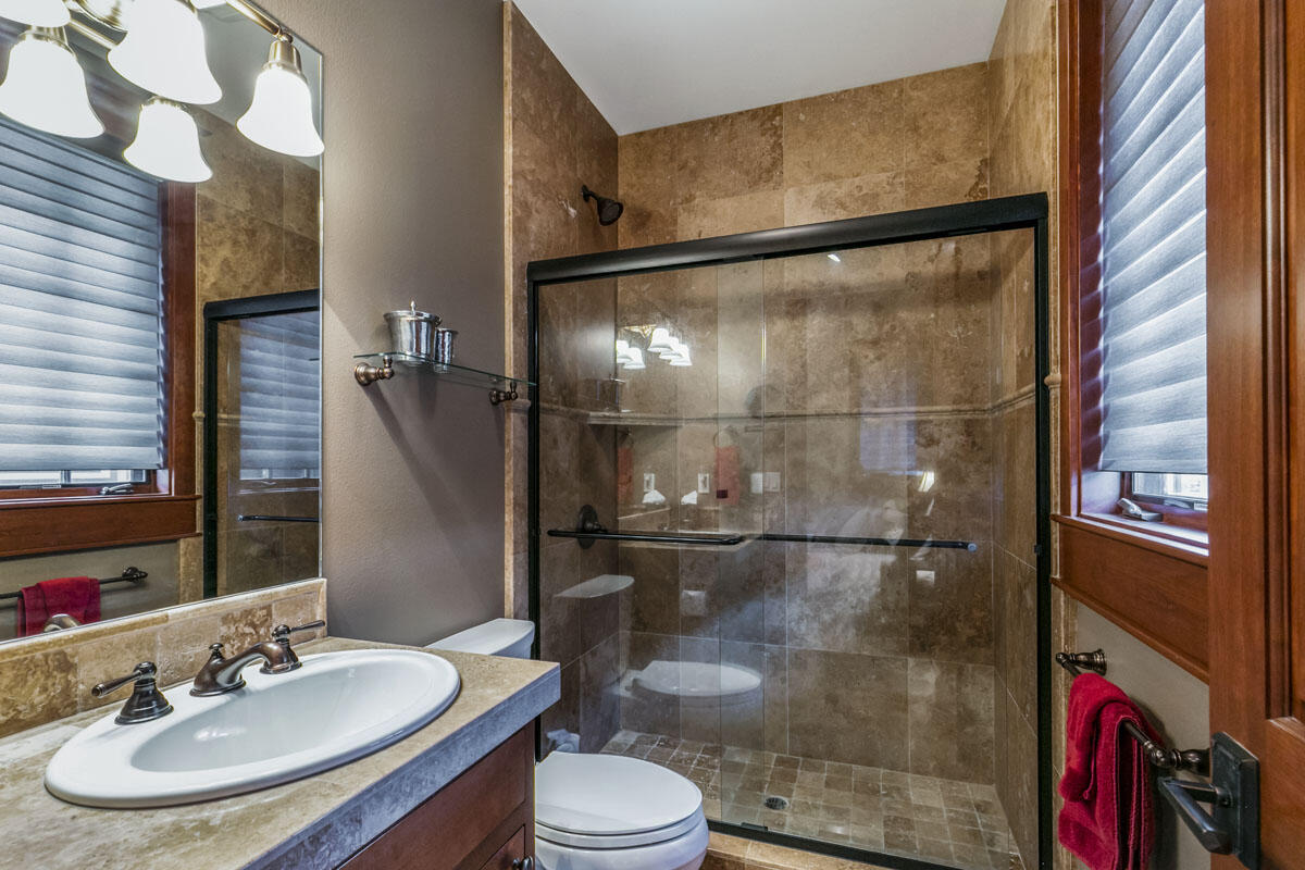 Broken Top - Residential