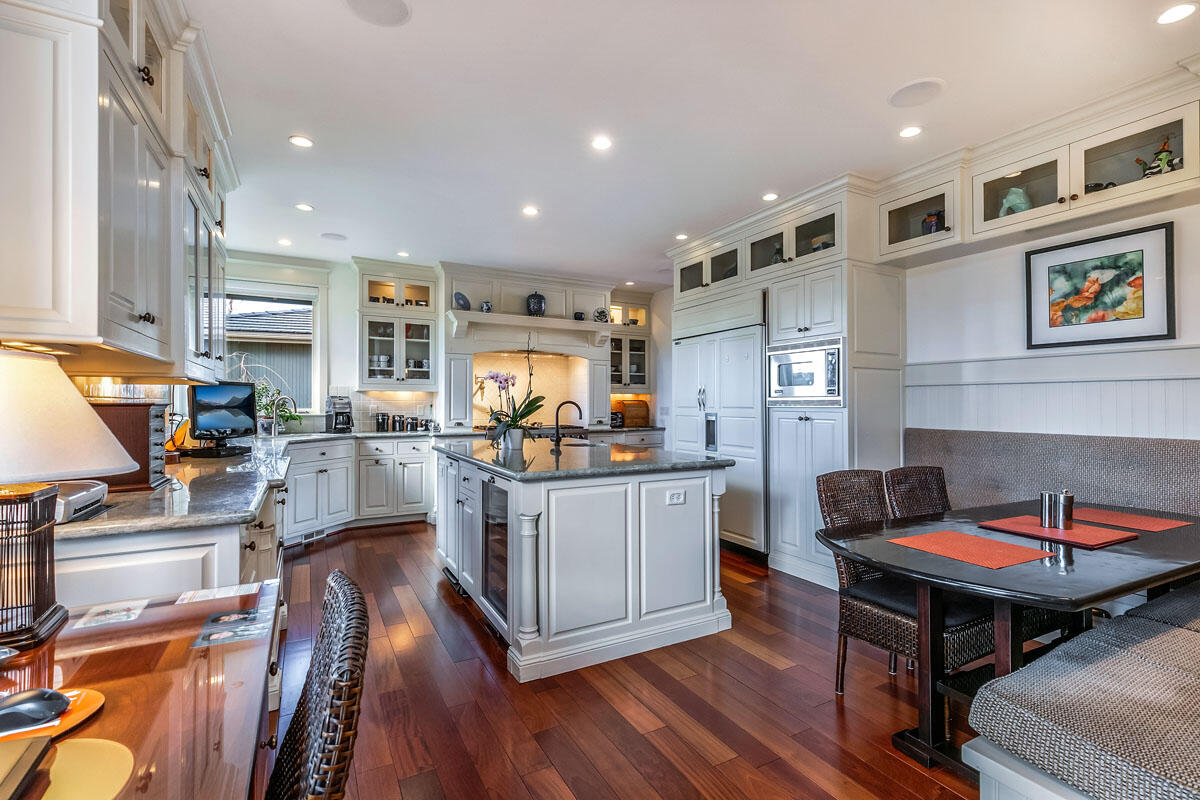 Broken Top - Residential