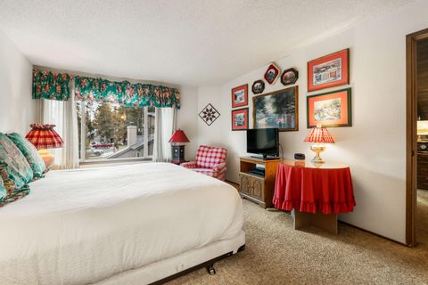 Tiny photo for 57057 Tennis Village Lane, Sunriver, OR 97707 (MLS # 220214993)