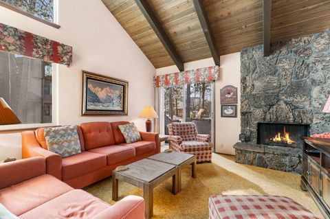 Photo of 57057 Tennis Village Lane, Sunriver, OR 97707 (MLS # 220214993)