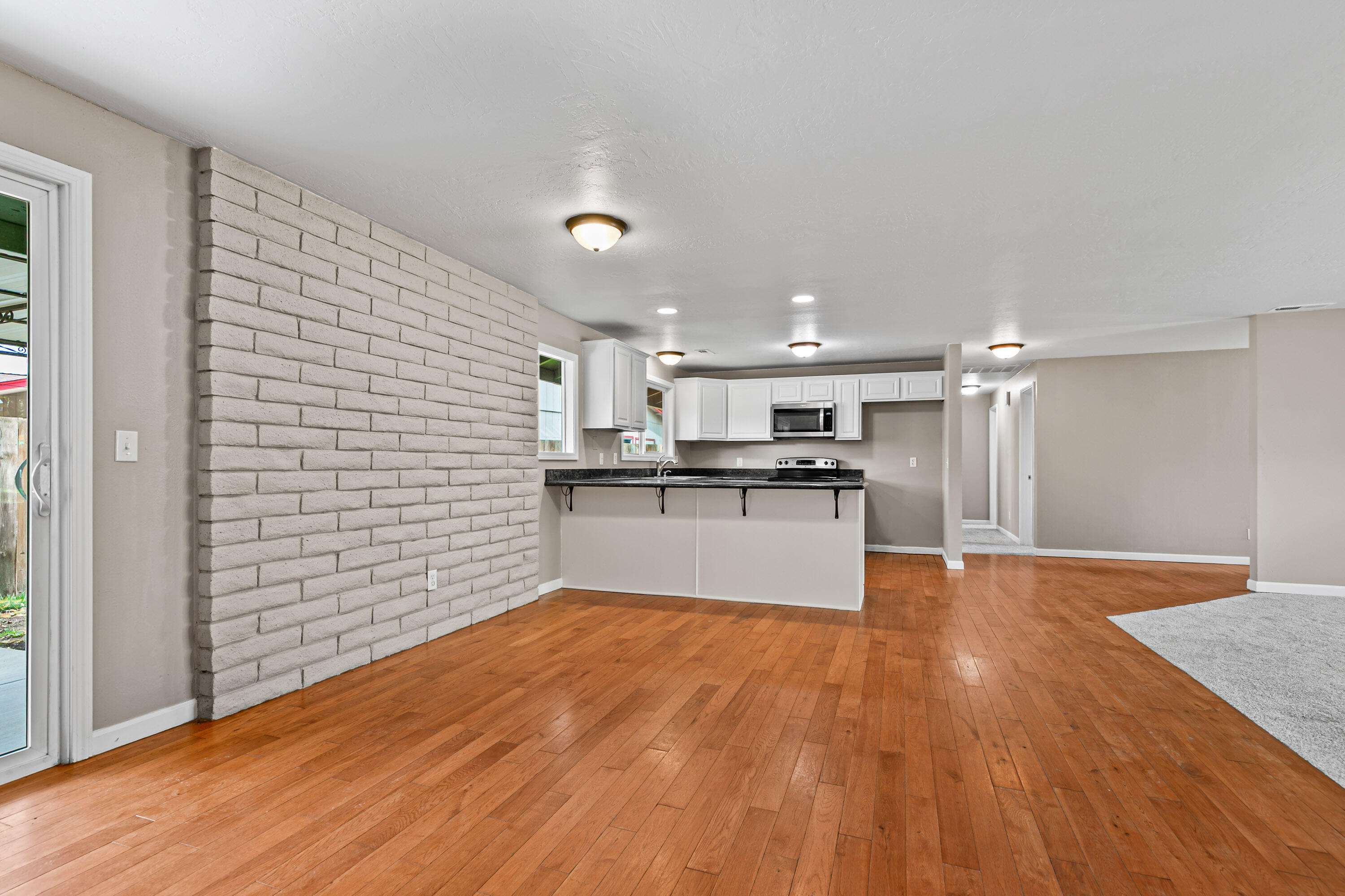 D'anjou Village Unit No 3 - Residential