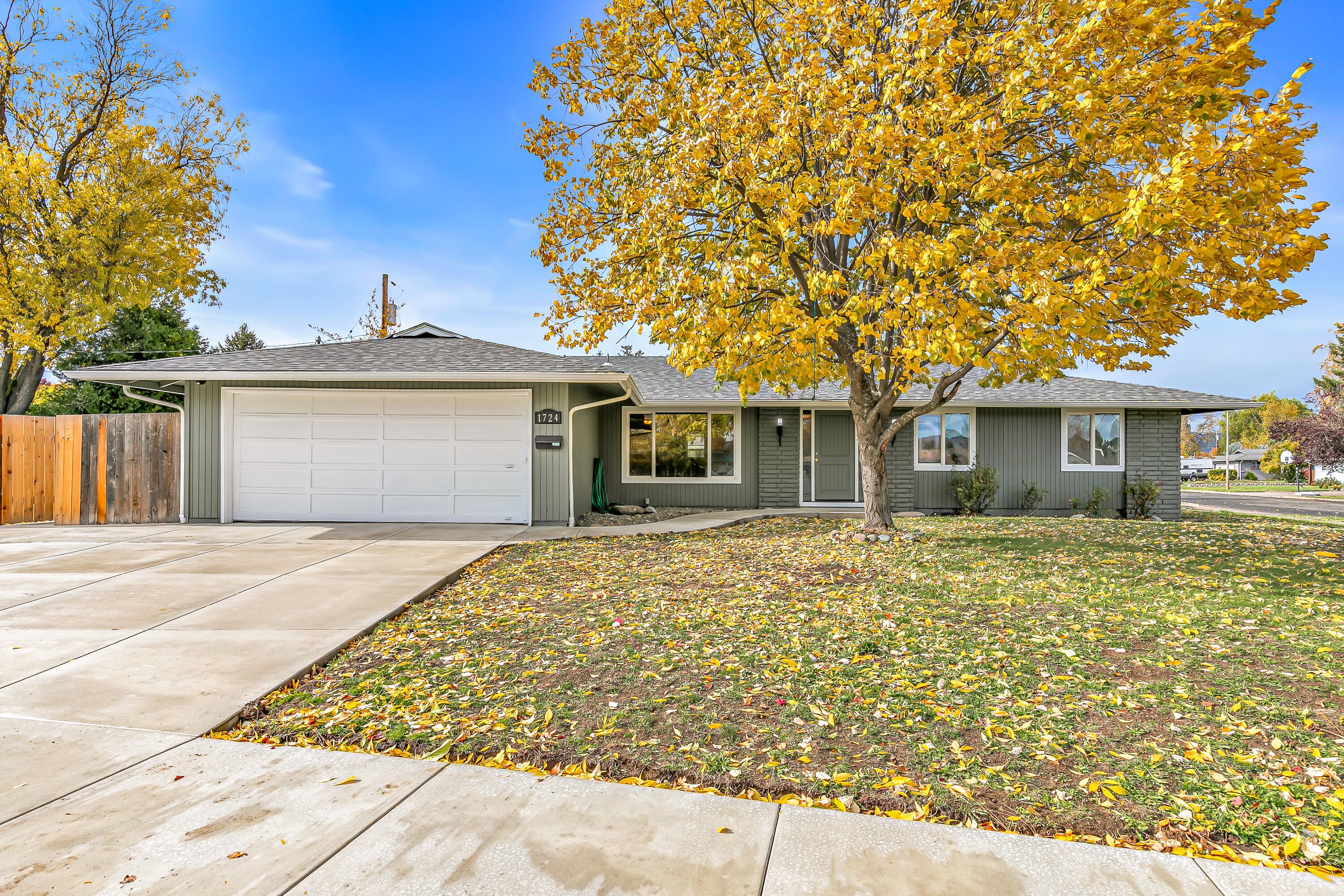 D'anjou Village Unit No 3 - Residential