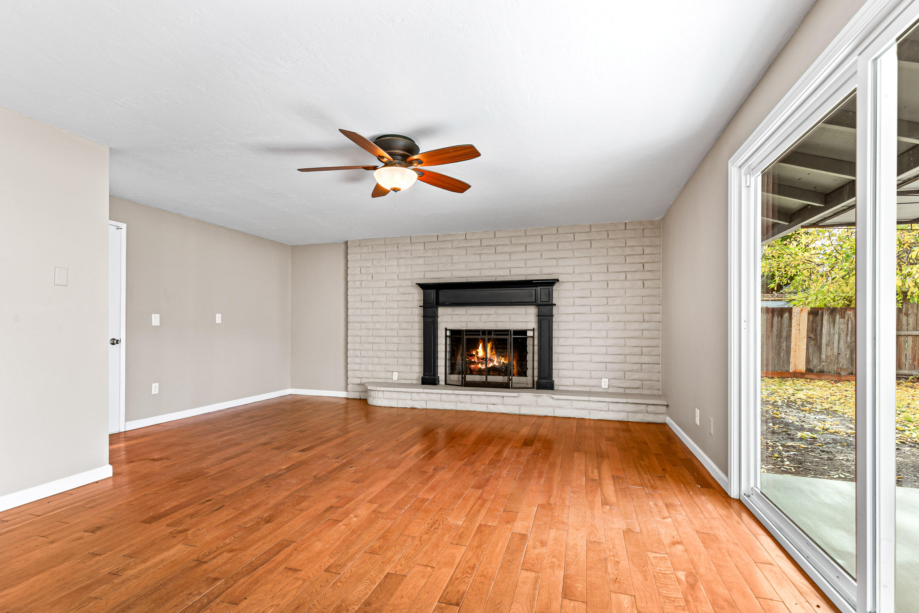 D'anjou Village Unit No 3 - Residential