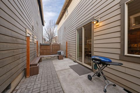 Tiny photo for 20760 NE Smoke Stack Lane, Bend, OR 97701 (MLS # 220215166)