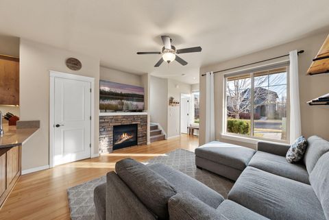 Tiny photo for 20760 NE Smoke Stack Lane, Bend, OR 97701 (MLS # 220215166)