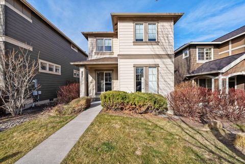 Tiny photo for 20760 NE Smoke Stack Lane, Bend, OR 97701 (MLS # 220215166)