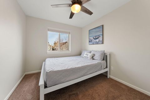 Tiny photo for 20760 NE Smoke Stack Lane, Bend, OR 97701 (MLS # 220215166)