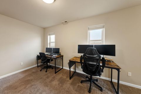 Tiny photo for 20760 NE Smoke Stack Lane, Bend, OR 97701 (MLS # 220215166)