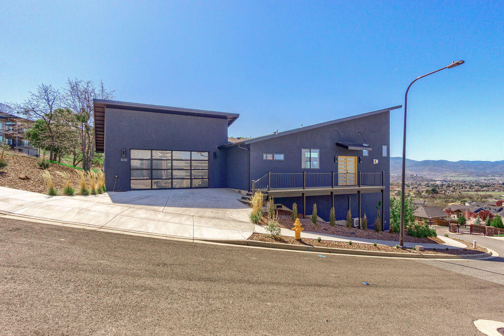 Innsbruck Ridge At Vista Pointe Phase 1 And 2 - Residential