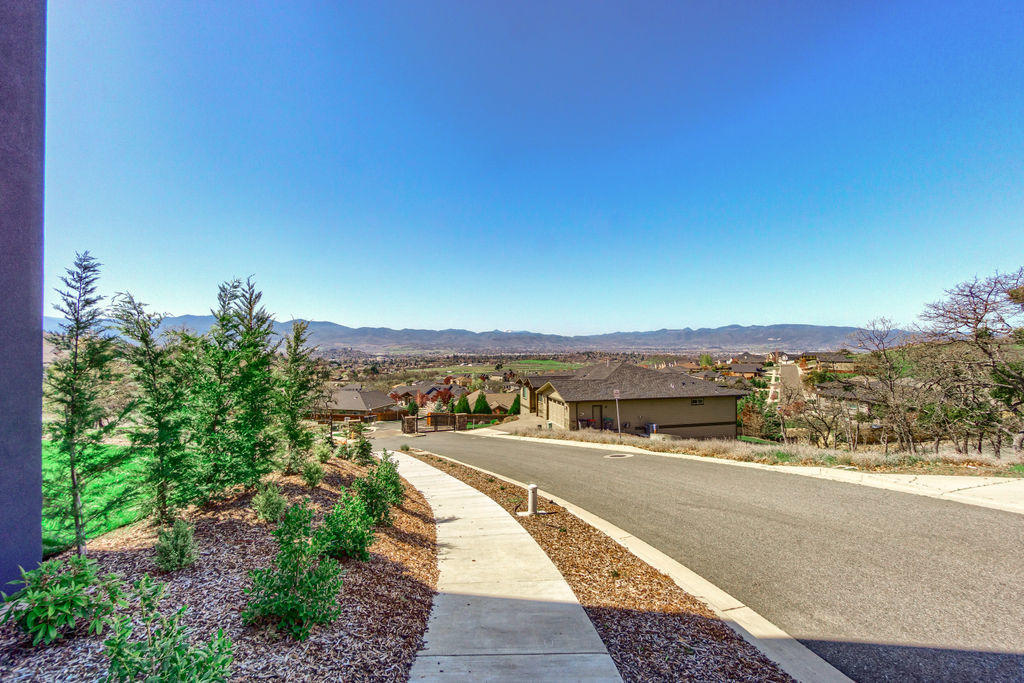 Innsbruck Ridge At Vista Pointe Phase 1 And 2 - Residential