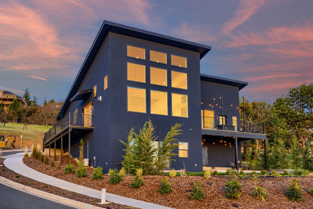 Innsbruck Ridge At Vista Pointe Phase 1 And 2 - Residential