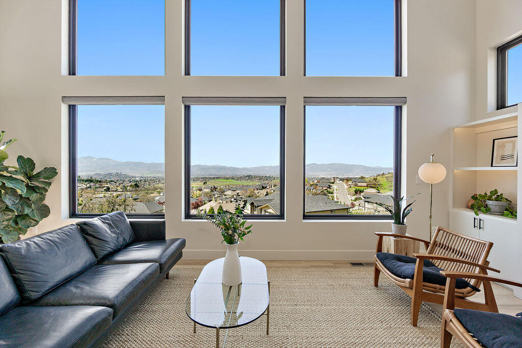 Innsbruck Ridge At Vista Pointe Phase 1 And 2 - Residential