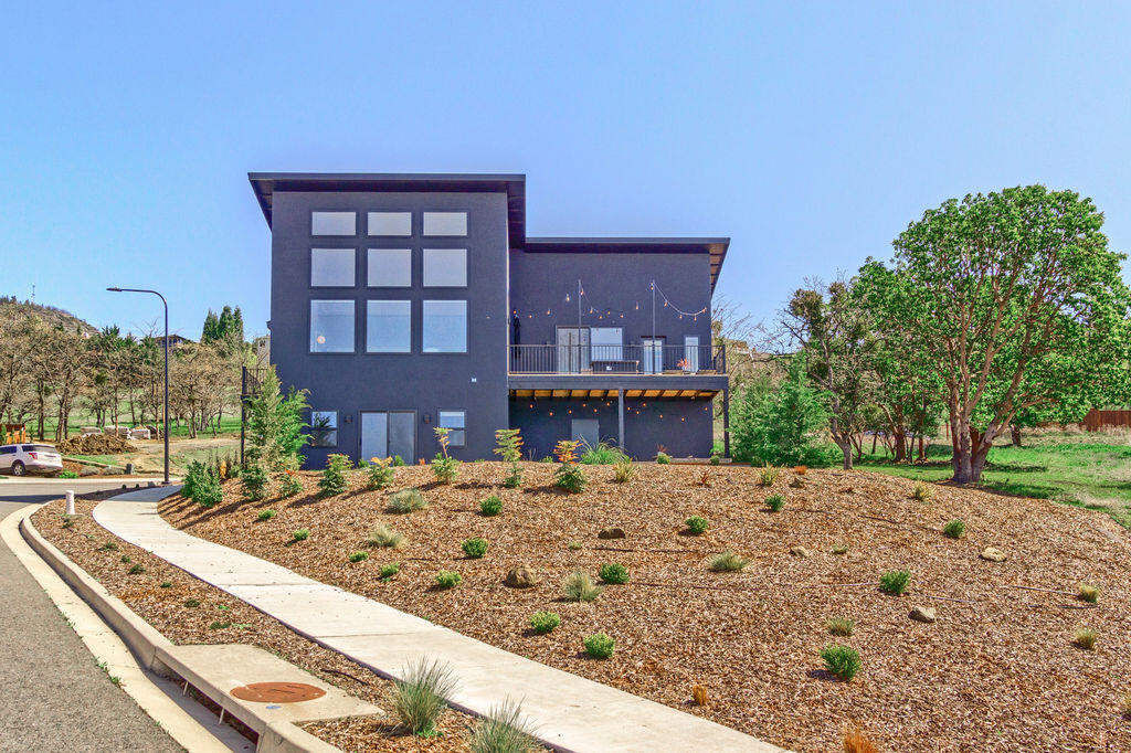 Innsbruck Ridge At Vista Pointe Phase 1 And 2 - Residential