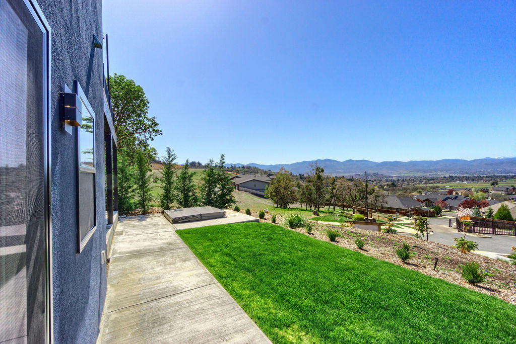 Innsbruck Ridge At Vista Pointe Phase 1 And 2 - Residential