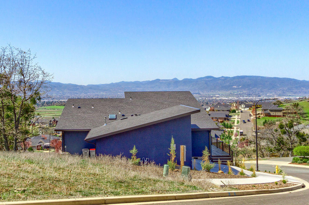 Innsbruck Ridge At Vista Pointe Phase 1 And 2 - Residential