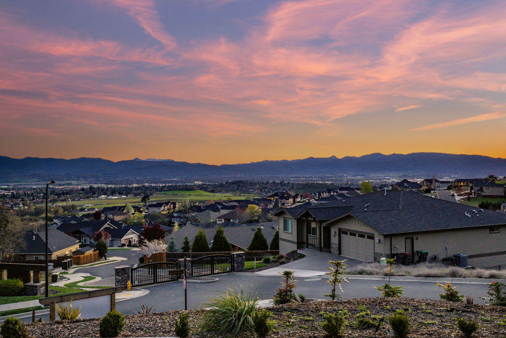 Innsbruck Ridge At Vista Pointe Phase 1 And 2 - Residential