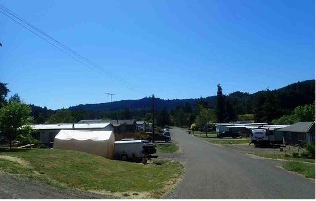 Duncan's 1st Addition To Yoncalla - Residential