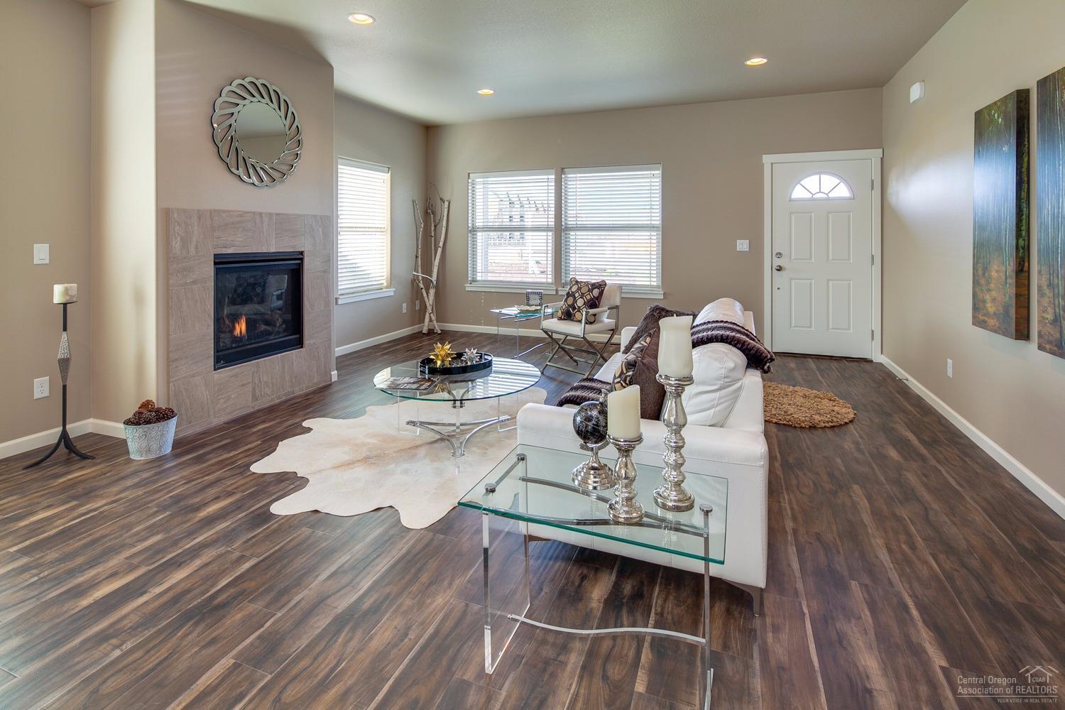 Julina Park - Residential