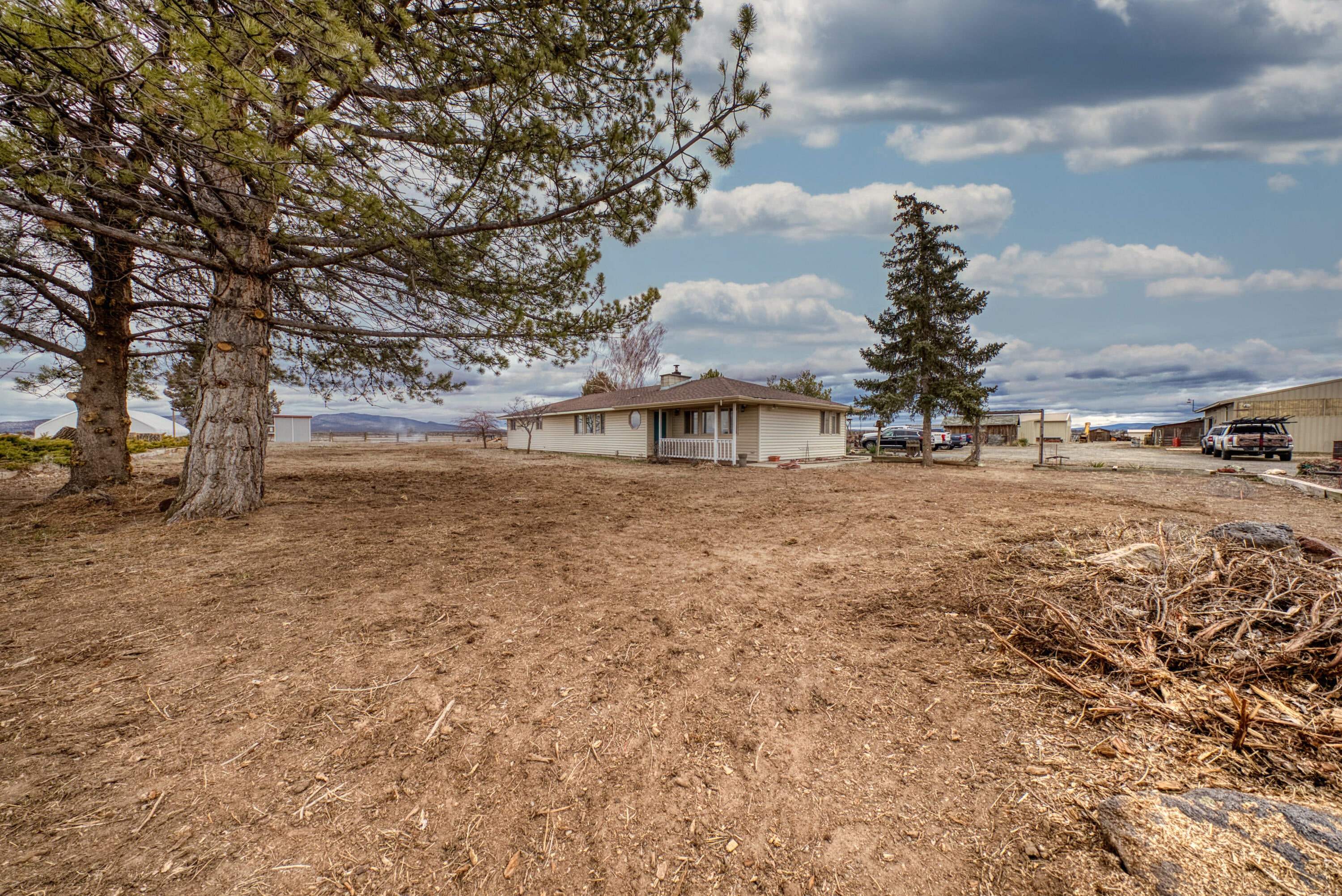 26690 Horsell Rd, Bend, OR, 97701, USA, 3 Bedrooms Bedrooms, ,2 BathroomsBathrooms,Residential,Active,26690 Horsell Rd,220216024