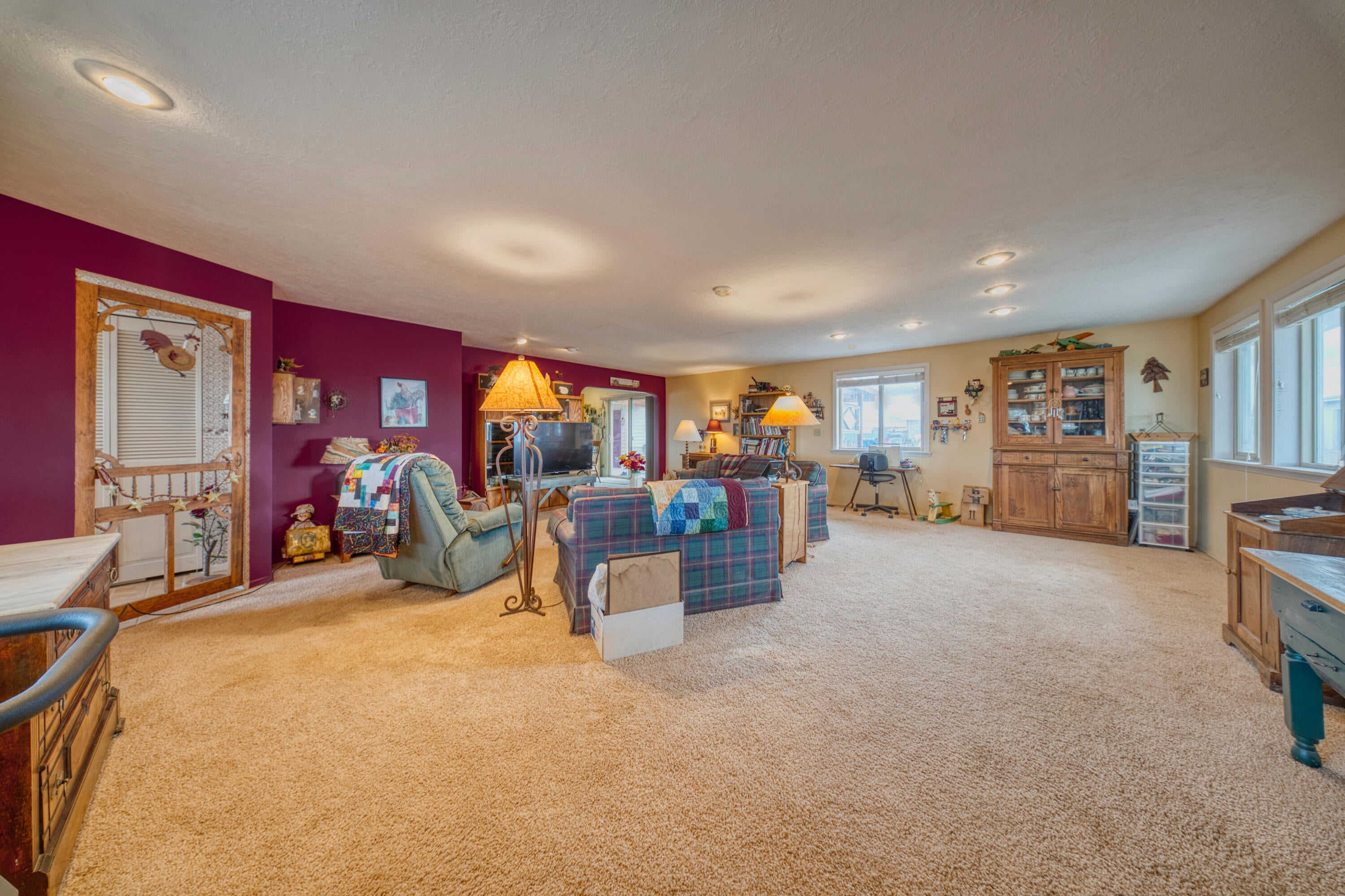 26690 Horsell Rd, Bend, OR, 97701, USA, 3 Bedrooms Bedrooms, ,2 BathroomsBathrooms,Residential,Active,26690 Horsell Rd,220216024