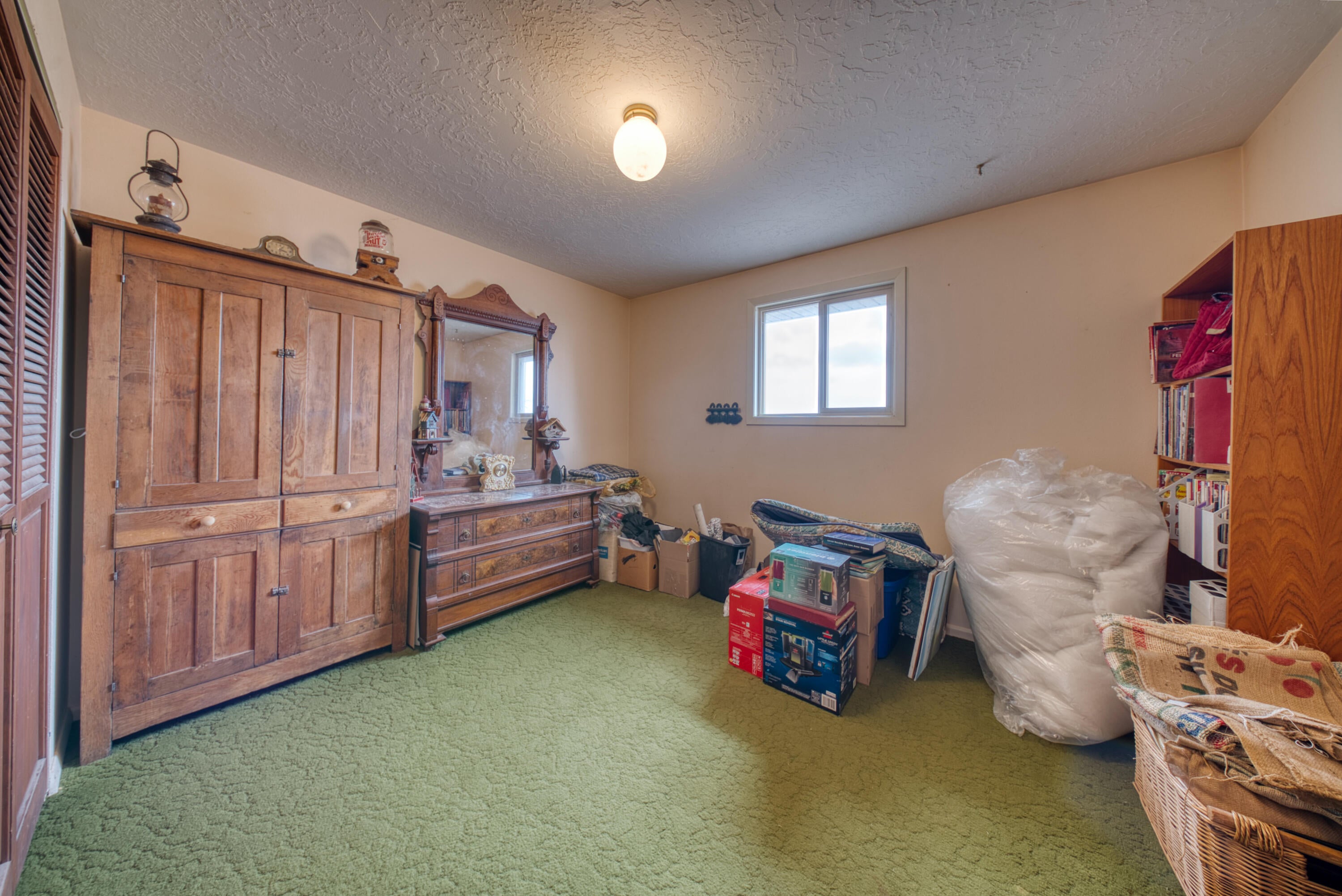26690 Horsell Rd, Bend, OR, 97701, USA, 3 Bedrooms Bedrooms, ,2 BathroomsBathrooms,Residential,Active,26690 Horsell Rd,220216024