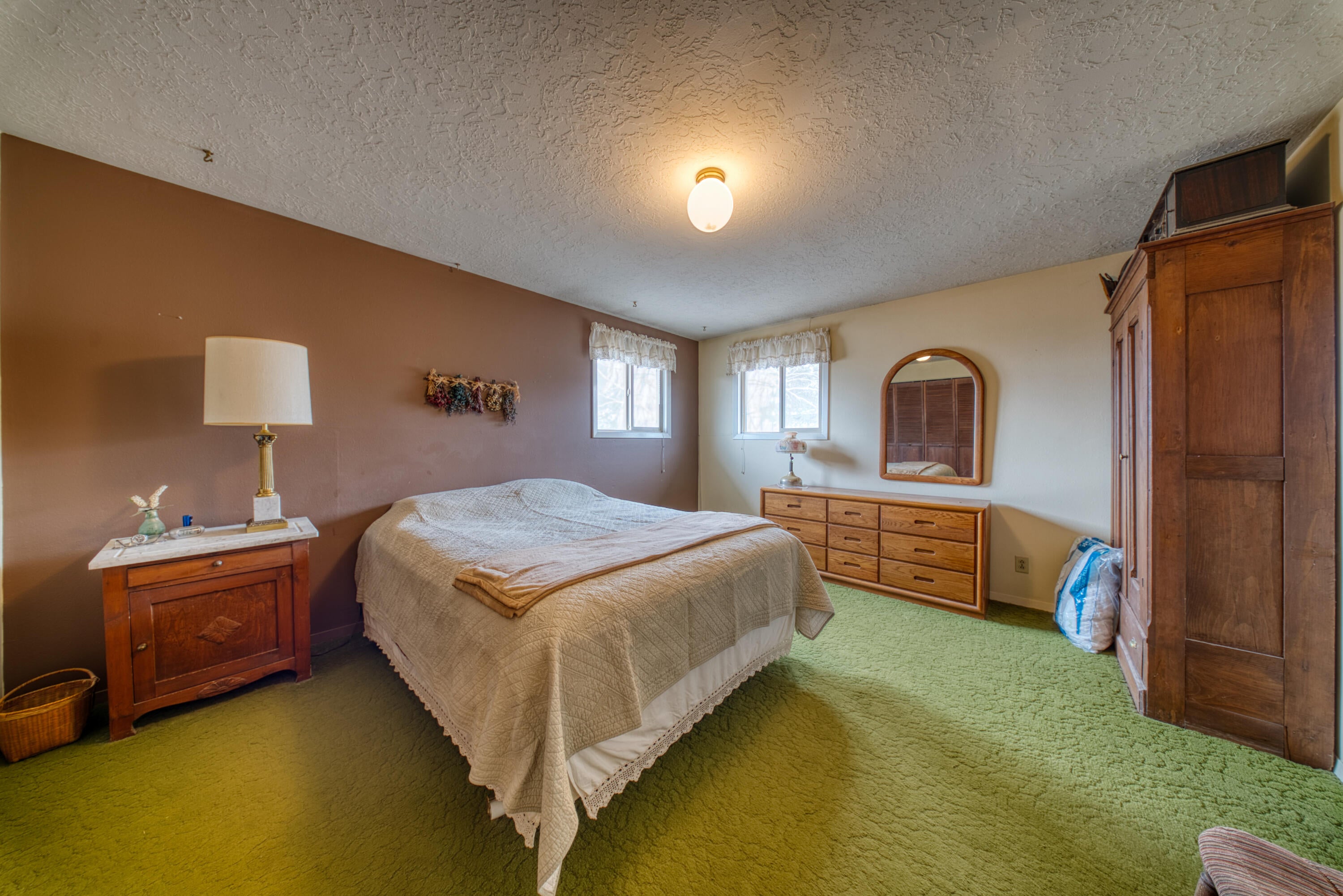 26690 Horsell Rd, Bend, OR, 97701, USA, 3 Bedrooms Bedrooms, ,2 BathroomsBathrooms,Residential,Active,26690 Horsell Rd,220216024