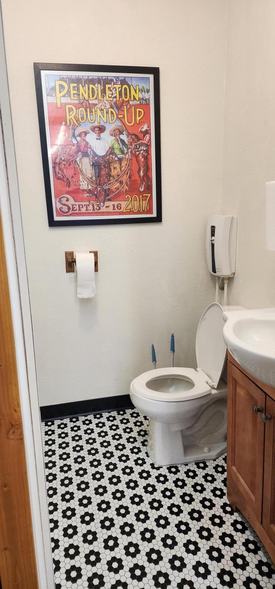 Klamath Falls -Hot Springs Addition - Commercial Sale