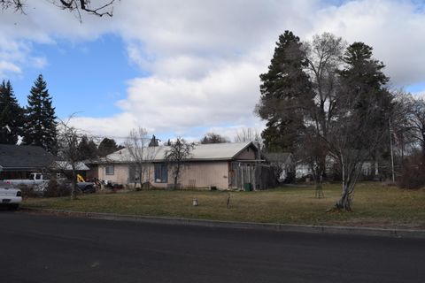 553 SW 12th Street Redmond OR 97756