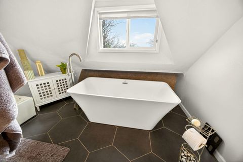 Tiny photo for 730 Grover Street, Ashland, OR 97520 (MLS # 220215191)