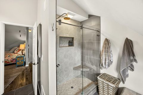 Tiny photo for 730 Grover Street, Ashland, OR 97520 (MLS # 220215191)