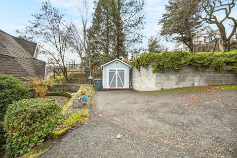 Tiny photo for 730 Grover Street, Ashland, OR 97520 (MLS # 220215191)
