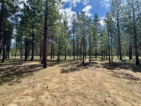 Tiny photo for 15188 Pyrola Street, La Pine, OR 97739 (MLS # 220205817)