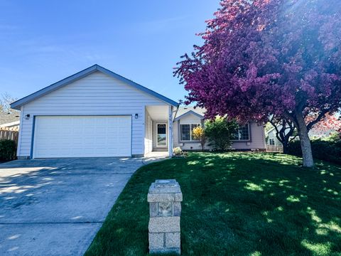 2515 NE Wintergreen Drive Bend OR 97701