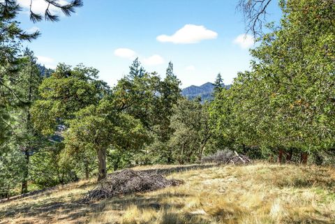 Tiny photo for 2467 Eastside Road, Jacksonville, OR 97530 (MLS # 220210900)