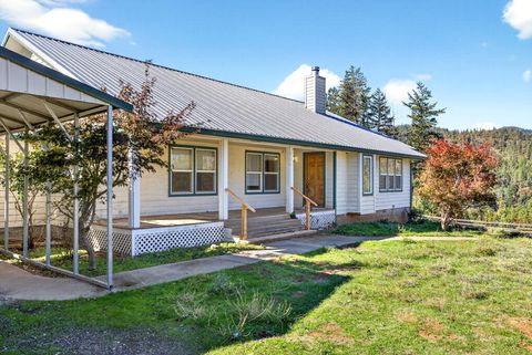 Tiny photo for 2467 Eastside Road, Jacksonville, OR 97530 (MLS # 220210900)