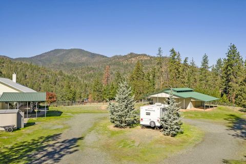 Tiny photo for 2467 Eastside Road, Jacksonville, OR 97530 (MLS # 220210900)