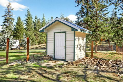Tiny photo for 2467 Eastside Road, Jacksonville, OR 97530 (MLS # 220210900)