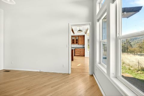 Tiny photo for 2467 Eastside Road, Jacksonville, OR 97530 (MLS # 220210900)