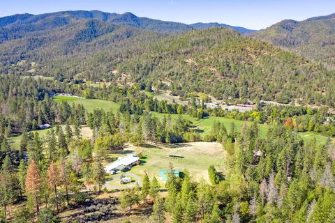 Tiny photo for 2467 Eastside Road, Jacksonville, OR 97530 (MLS # 220210900)