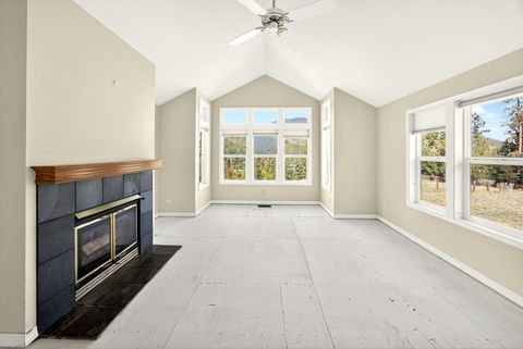 Tiny photo for 2467 Eastside Road, Jacksonville, OR 97530 (MLS # 220210900)