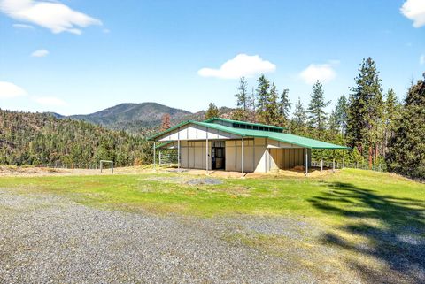 Tiny photo for 2467 Eastside Road, Jacksonville, OR 97530 (MLS # 220210900)