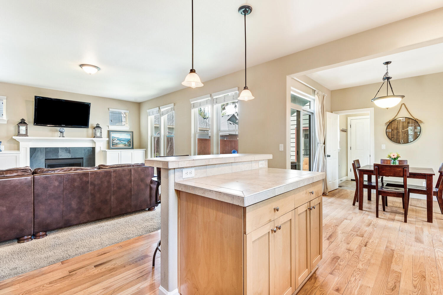 Hollygrape - Residential