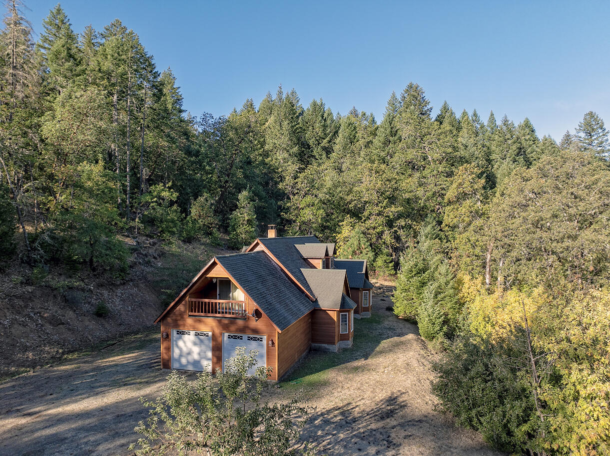 1193 Greenview Drive