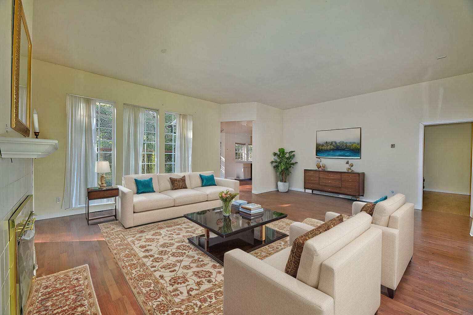 1193 Greenview Drive