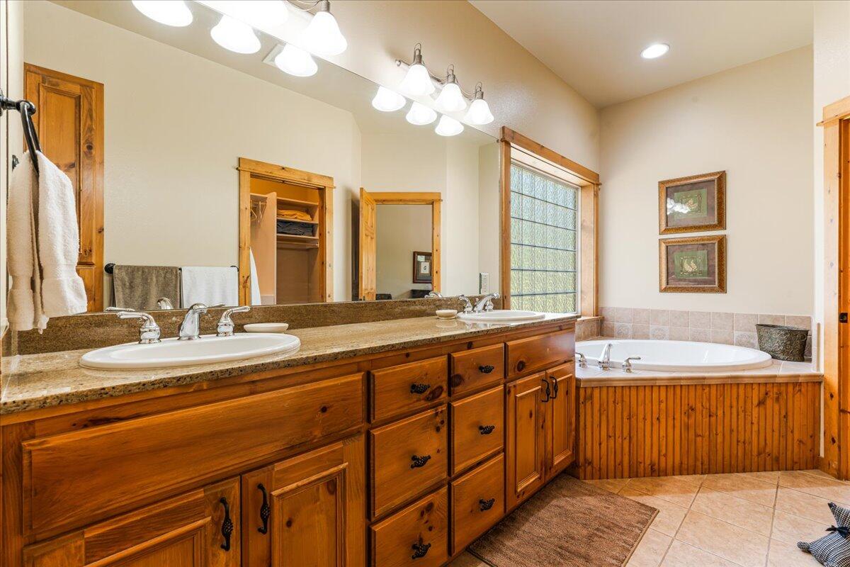 Fairway Crest Village - Residential