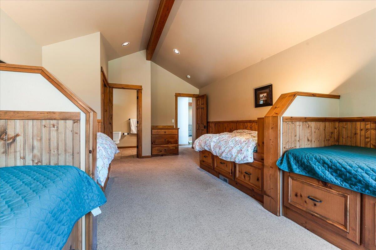 Fairway Crest Village - Residential