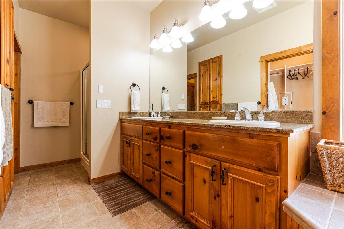 Fairway Crest Village - Residential