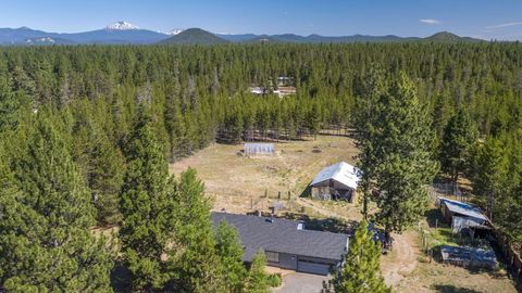 Tiny photo for 15994 Camino De Oro, La Pine, OR 97739 (MLS # 220205689)